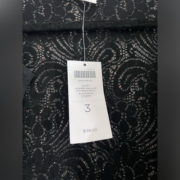 Chico’s JACKET
LEOPARD AND LACE
PATTERN/FASH LS
BLACK/GOLD - Picture 2 of 6